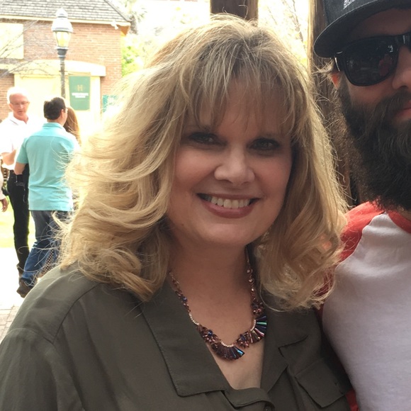 Hi! I'm Heidi. - Picture 8 of 8